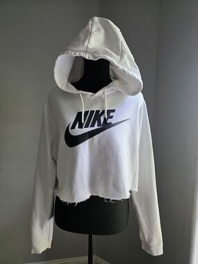 Nike Sportswear Club Fleece White Cropped Hoodie - Large